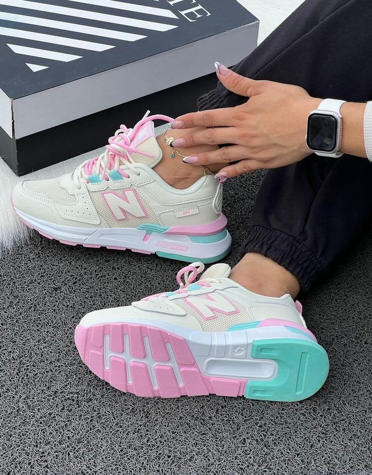 New Balance 997 Pink Mint