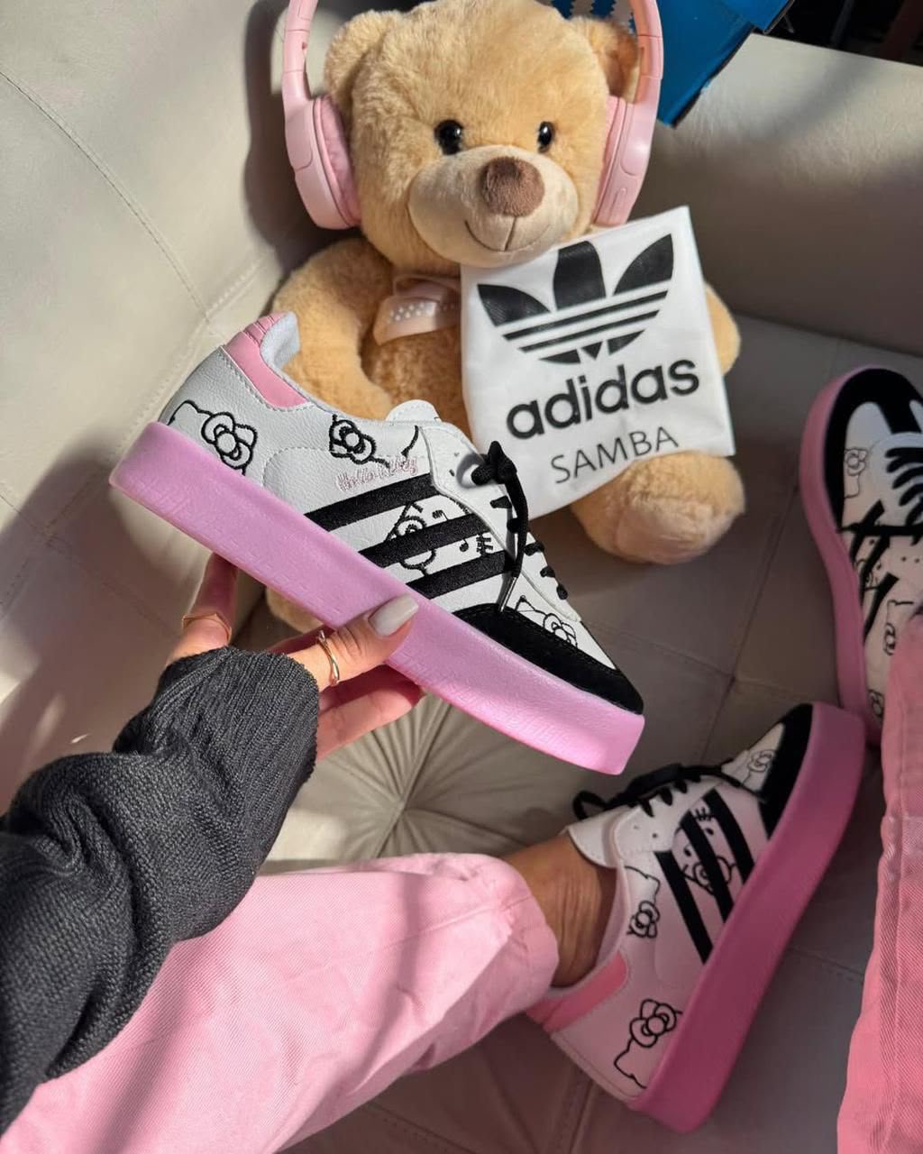 Adidas Sambae Hello Kitty Pink