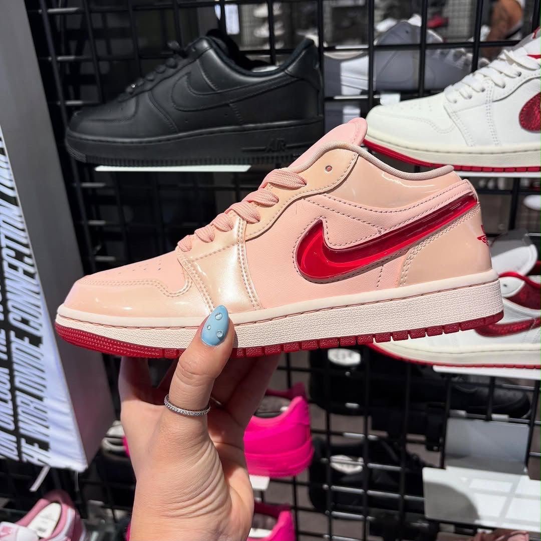 Air Jordan 1 Low Pink Patent