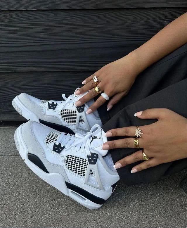 Air Jordan 4 White Cement