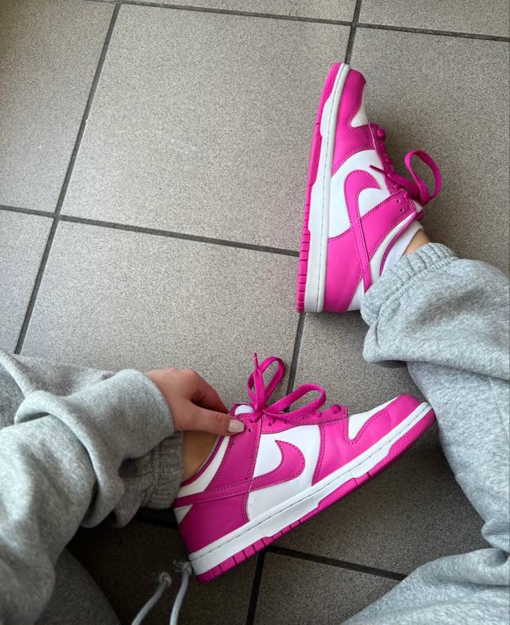 Nike Dunk Low Laser Fuchsia