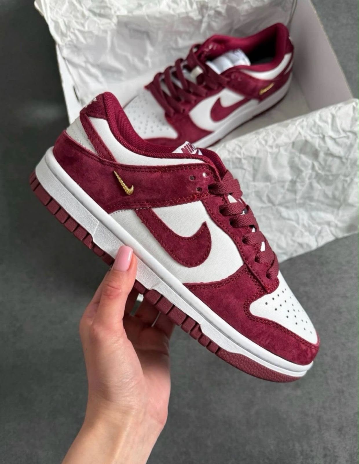 Nike Dunk Low Team Red